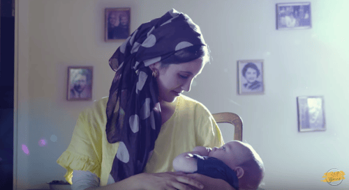 על הלידה והמוות: יונינה חוזרים בקליפ חדש ומרגש