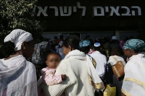 האם עולי אתיופיה באמת צריכים לעבור גיור?