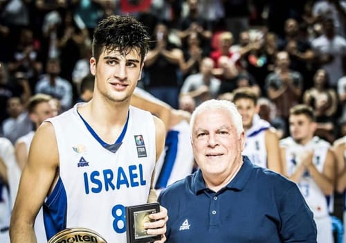 אבדיה בראיון לסרוגים: "אני שחקן רגיל, עוד לא כוכב"