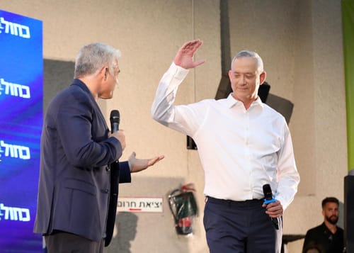 גנץ ולפיד הציגו אחדות: "מי שאומר שאנחנו רבים, לא מבין"
