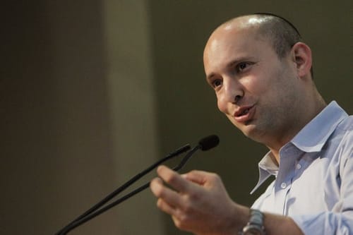בנט: "גנץ לא דחף לפעולה אפילו פעם אחת מול עזה"