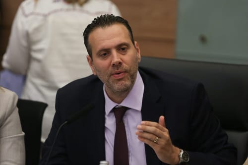 צפו: התרגיל של מיקי זוהר נגד ישראל ביתנו