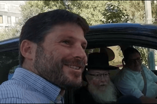 סמוטריץ' לראשי הימין: מוכן לזוז שתקום ממשלת אחדות