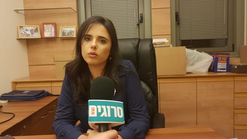 איילת שקד לסרוגים: "אין מגעים לכניסה לליכוד"