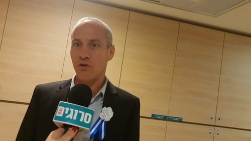 חילי טרופר לסרוגים: "כרגע – הדברים הולכים לבחירות"