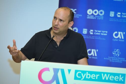 בנט נגד ליברמן: "תרגיל אפל, רעיון בלתי מוסרי"