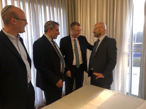 "שבוע להרכיב ממשלה": הליכוד וכחול לבן נפגשו בפעם השלישית