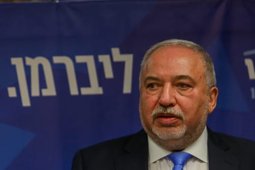 ליברמן: "נתמוך ברבנים מהציונות הדתית לרב ראשי"