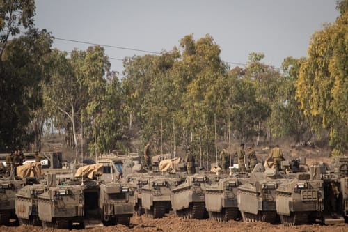 אשתי מפחדת שאכנס לעזה; למי להקשיב; לה או למפקד?