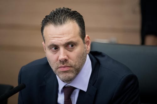 ביקורת מבית: לא יתכן ש-19 ח"כים יקבלו 17 תיקים