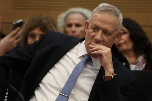גנץ: "ואני לא ראיתי ראש ממשלה עם 3 כתבי אישום"