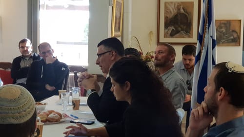 גדעון סער בעד חזרה לצפון השומרון: "בוחן באהדה"
