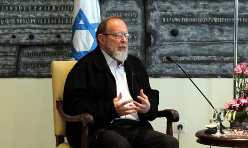הרב סדן תוקף: בחינוך הדתי לא לומדים אמונה • האזינו