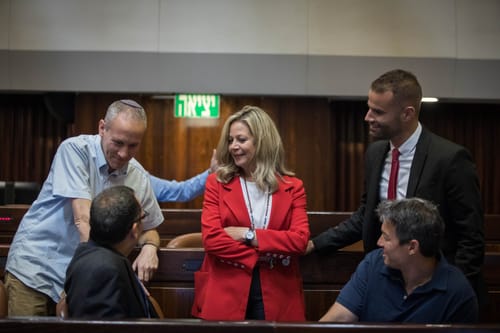 אחרי הסערה: כחול לבן לא מתנצלים על הקמפיין
