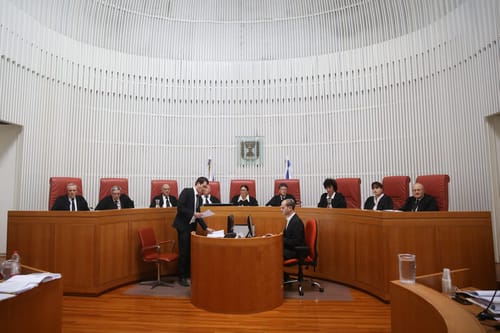 איומים על חיי עובדת בבית המשפט העליון, חשוד נעצר