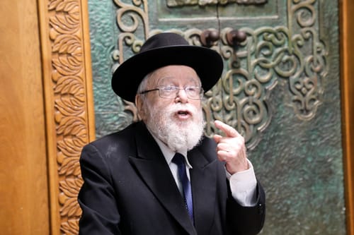 הרב ליאור לרב מלמד: זה לא זרם ביהדות אלא נגד היהדות
