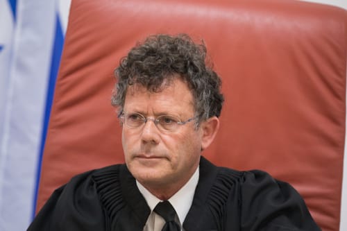 השופט עמית: אני נעלב בשביל העדה האתיופית
