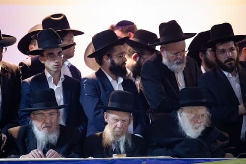 באורח נדיר: מנהיגי הציבור הליטאי בתגובה לתקשורת