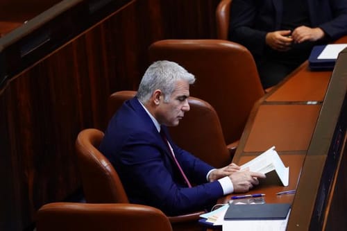יאיר לפיד על תחקיר עובדה: מאמין למאיר כהן