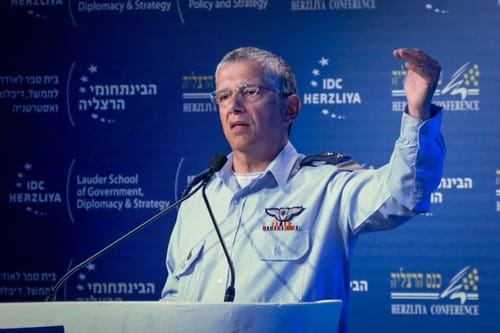 המינוי הראשון של גנץ במשרד הביטחון