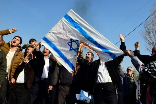 מאיימים בהשמדת יהודים – והעולם שותק | דעה