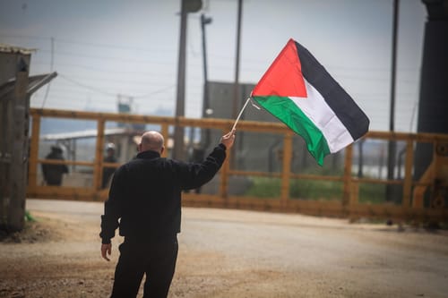 לאחר הנפת דגל אש"ף: בניה לא חוקית בסבסטיה
