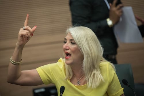 מארק: "מחפשת שופטים עם השקפת עולם ליכודניקית"