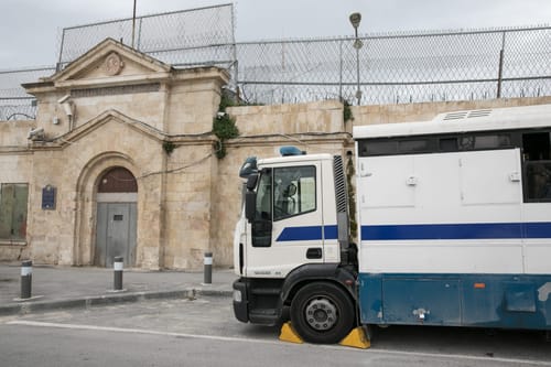 בשב"ס בודקים: מה הביא למותו של האסיר?