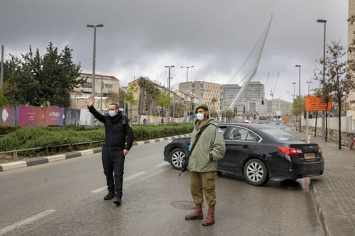 בג"צ יכריע: מי ישלם על ימי הבידוד?