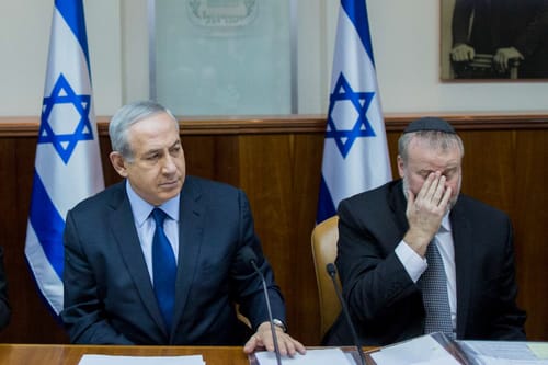 נתניהו מאשים: מנדלבליט מתיר את דם משפחתי