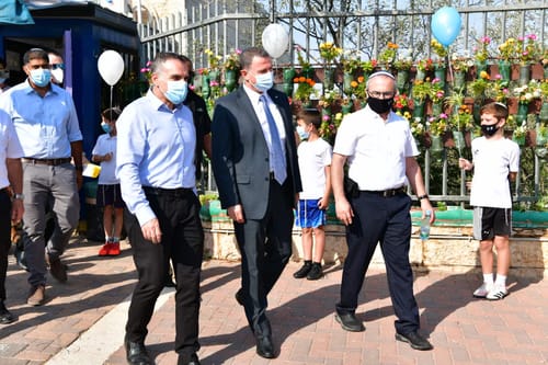 בשיא המשבר: צמרת משרד הבריאות נכנסת לבידוד