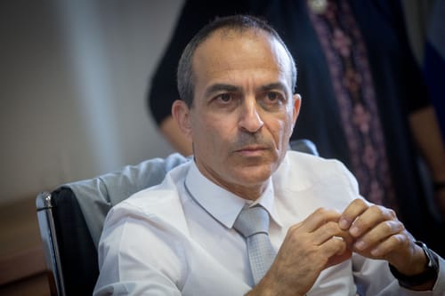 רוני גמזו: חוזר בי מדבריי על הרב קנייבסקי