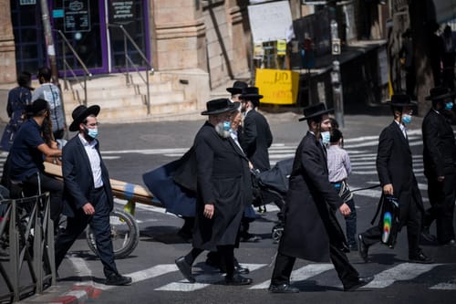 אחד בפה ואחד בלב: התקשורת החרדית בקורונה