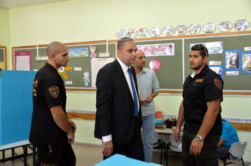"התפללו לרפואתי": ראש העיר הסרוג נדבק בקורונה