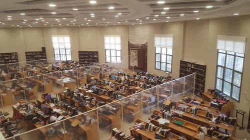 איגוד הישיבות נגד אדלשטיין: "תקנות לא אנושיות"