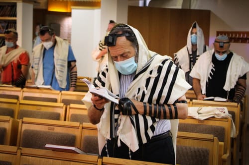 הקבינט אישר את פתיחת בתי הכנסת