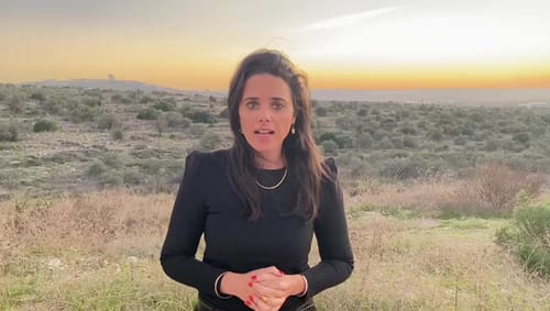 שקד: "אולי יקרה נס חנוכה ונתניהו יעמוד בהבטחתו"