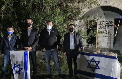 15 שנה אחרי הגירוש: נרות החנוכה חזרו לשא-נור