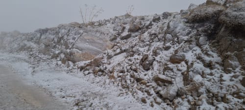 הסערה כבר פה: שלג החל לרדת בחרמון. צפו