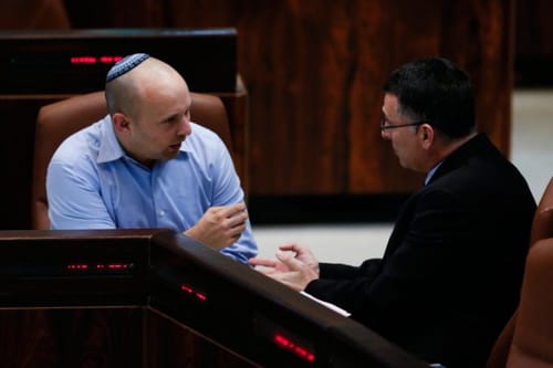 לקראת הצבעת הוועדה המסדרת: בנט נפגש עם סער