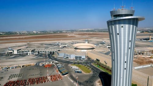 רגב החליטה: טיסות חינם למפונים ומשפחות החטופים
