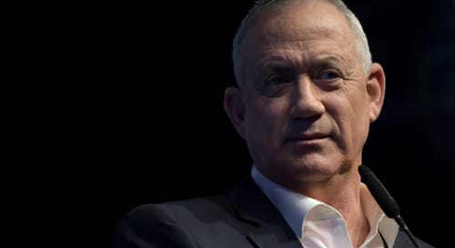 גנץ מבהיר: "דלתי טרוקה לחלוטין בפני נתניהו"