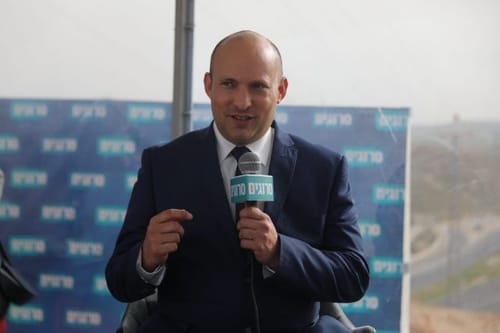 כוורת רה"מ המתגבשת: מי הדובר, המזכיר והמנכ"ל?
