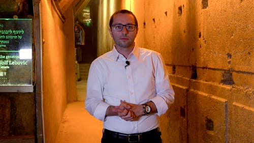 מנהרות הכותל: מה מסתתר מתחת לעיר העתיקה? צפו