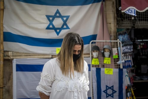האם יש להוסיף יום זיכרון חדש לחללי מגפת הקורונה?