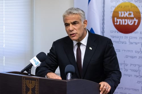 לפיד: "הממשלה תעבוד גם לטובת מפלגות הימין"