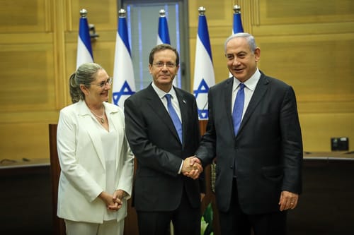 נתניהו להרצוג: "בוא לא ניכנס לזה עכשיו"
