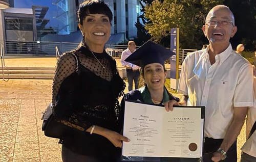 היסטוריה: הרופאה הראשונה עם שיתוק מוחין