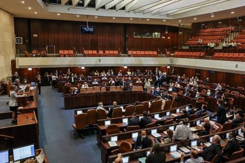 דרמה במליאה | החוק עבר לאי אמון: חוק האזרחות נפל