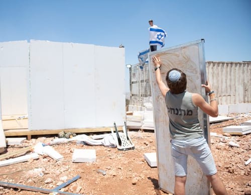 הפינוי עבר בשקט: מתיישבי אביתר האחרונים עזבו